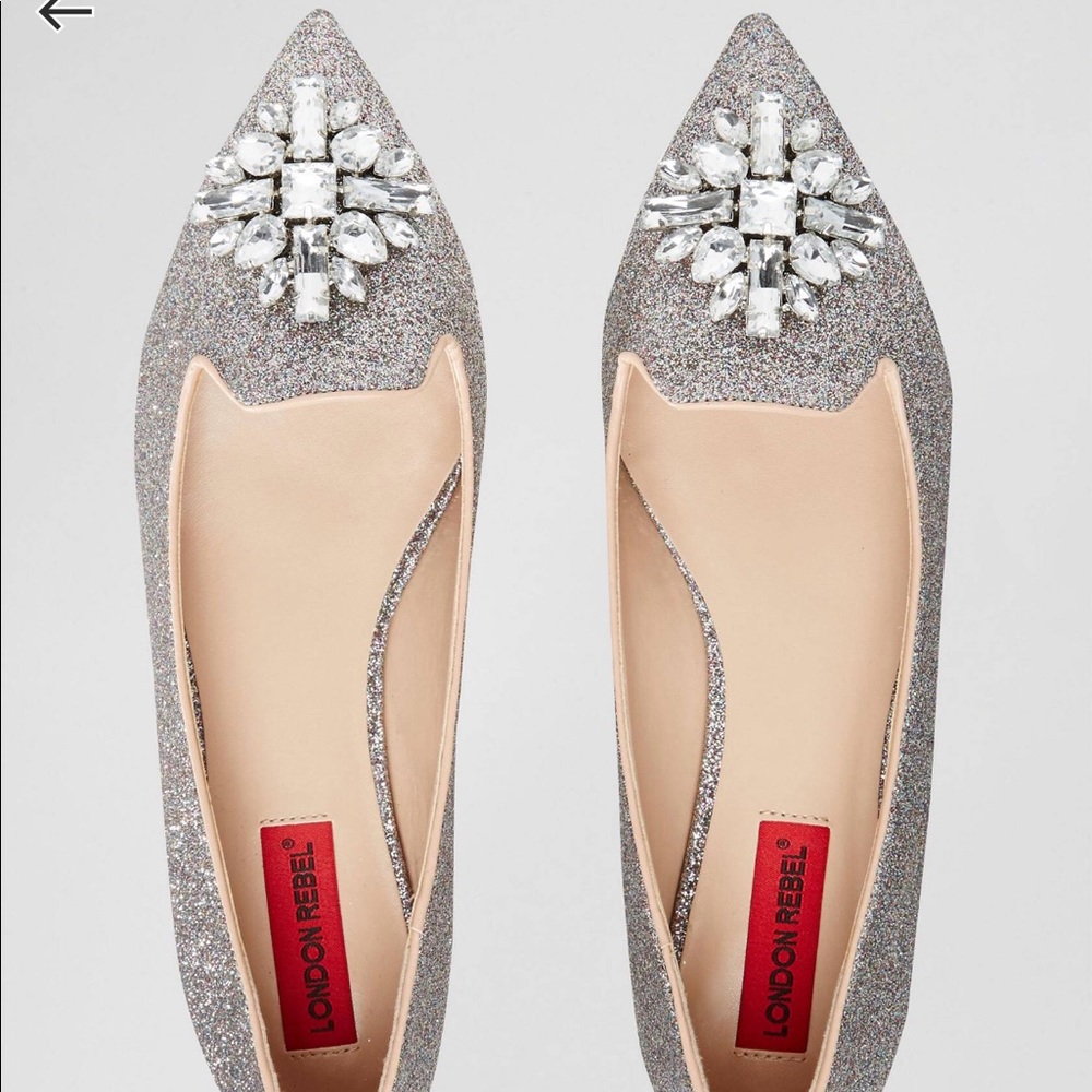 London rebel jewel trim point slipper shoes